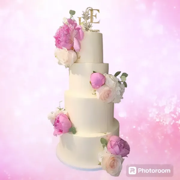 Création d'un wedding cake pour un mariage chic à Souppes Sur Loing (77)