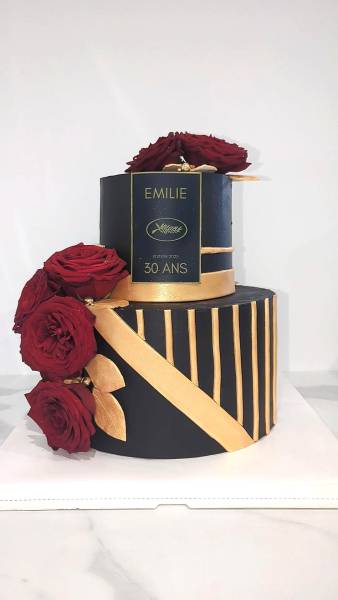 Création d'un gâteau d'anniversaire sur le thème du Festival de Cannes à Le Châtelet en Brie (77)